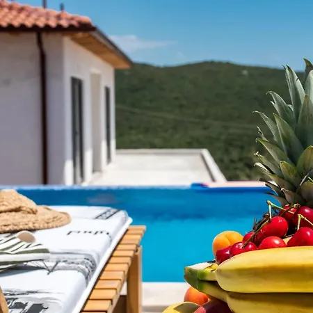 With Sauna Private Pool Mountain And Sea View Ideal For Relaxing And Fun In וילה *