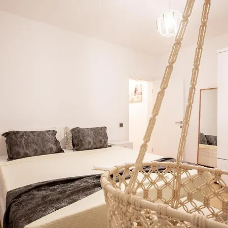 With Sauna Private Pool Mountain And Sea View Ideal For Relaxing And Fun In Villa *